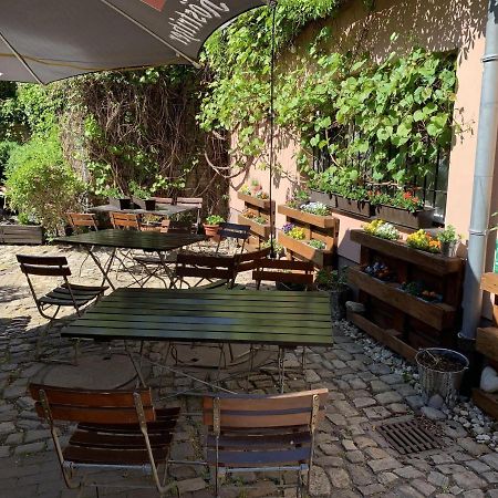 Altes Brauhaus Hotel Weissenfels Exterior photo